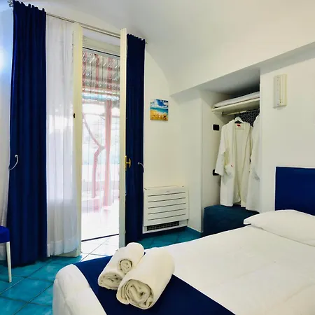 Vila Eden Minori